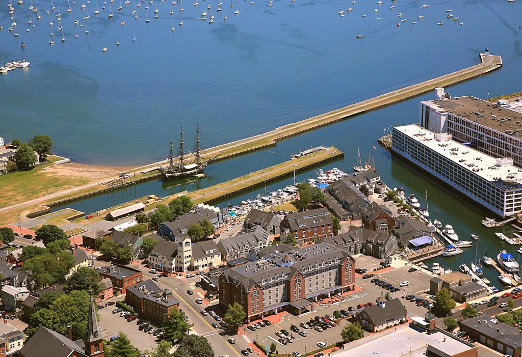 Salem Waterfront Hotel & Suites Exterior photo